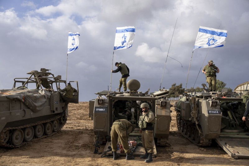

ХАМАС назвал условие для&nbsp;освобождения израильских военных

