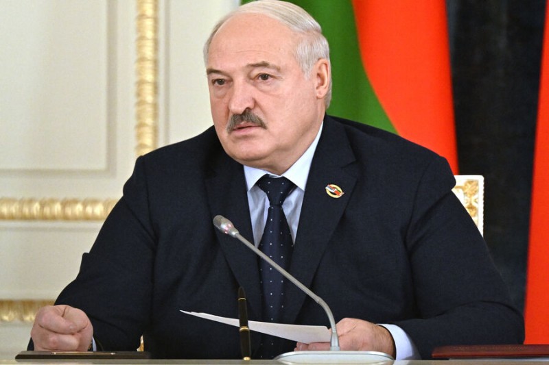 

Лукашенко сравнил Украину с&nbsp;«наркоманом» на&nbsp;коротком поводке

