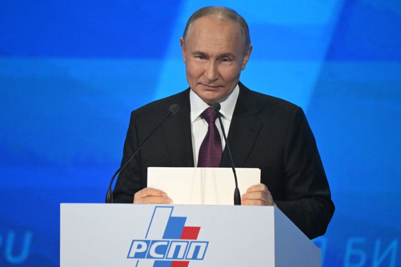 

Шохин рассказал, что Путин и бизнесмены обсуждали на&nbsp;закрытой встрече

