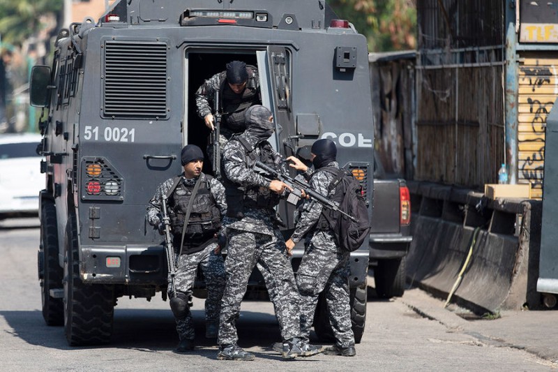 

Бразильская полиция проверяет информацию о&nbsp;взрывчатке в&nbsp;посольстве РФ

