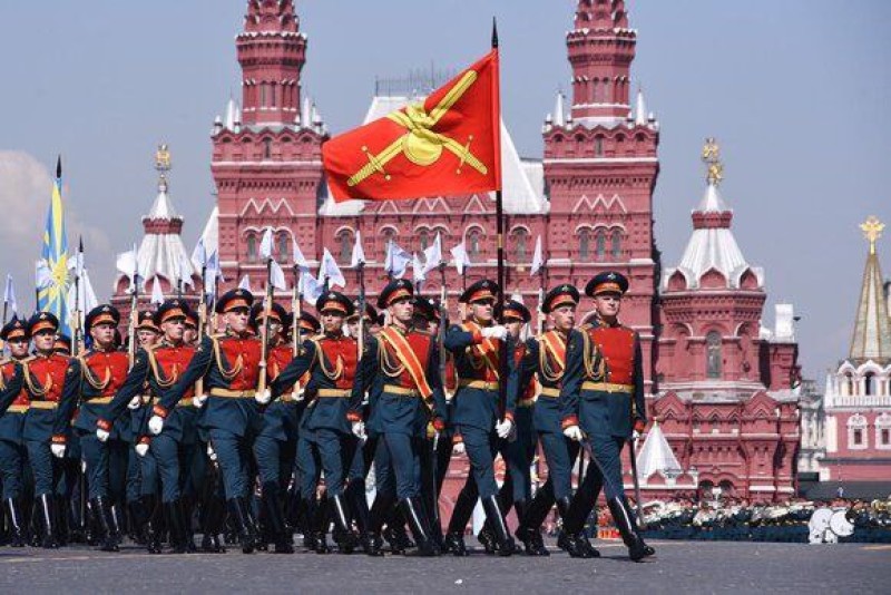 Готовятся к Параду Победы и в Москве. 