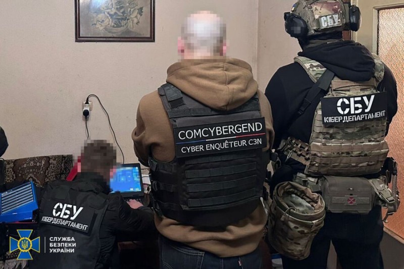 

Украинские СМИ узнали подробности задержания подозреваемых в&nbsp;покушении на&nbsp;Зеленского

