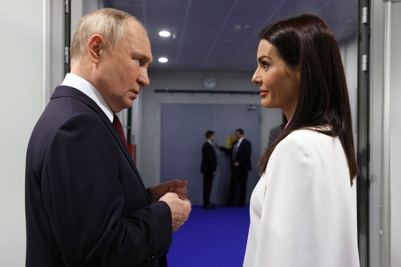 

Глава Гагаузии поблагодарила Путина за&nbsp;приглашение на&nbsp;Парад Победы

