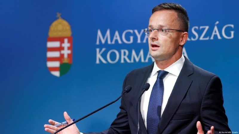Будапешт заявил о намерении саботировать военную помощь НАТО Украине и обвинил Альянс...