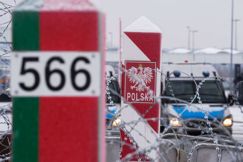 

Польша выделит $375 млн на&nbsp;усиление заграждения на&nbsp;границе с&nbsp;Белоруссией

